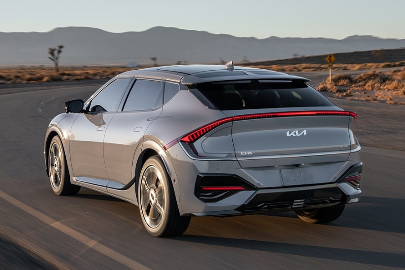 Обновлённый Kia EV6 GT дебютировал в США и сравнялся по мощности с Hyundai Ioniq 5 N