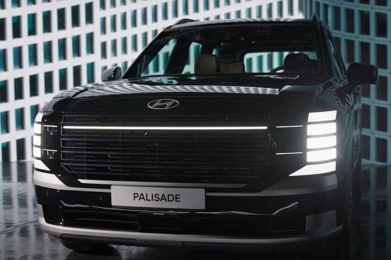 Гигантский кроссовер Hyundai Palisade нового поколения показали живьём