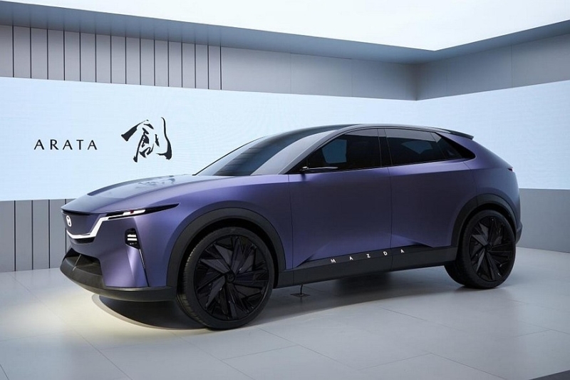 Анонсирован новый кроссовер Mazda EZ-60: премьера уже скоро