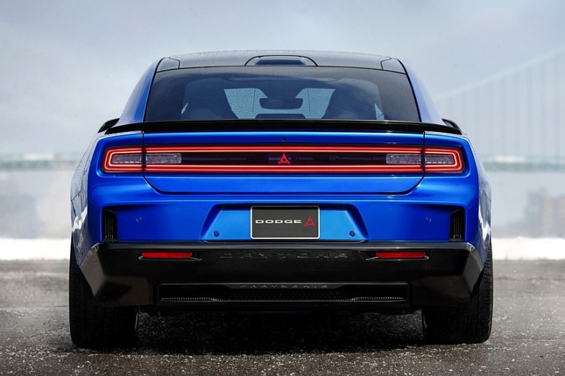 Да здравствуют мускулы! Dodge Charger всё-таки получит назад свой V8