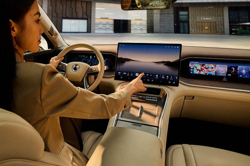 Denza N9 от BYD выходит на рынок: базовый кроссовер всё-таки дешевле Li L9