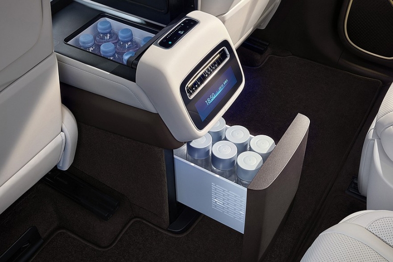 Denza N9 от BYD выходит на рынок: базовый кроссовер всё-таки дешевле Li L9