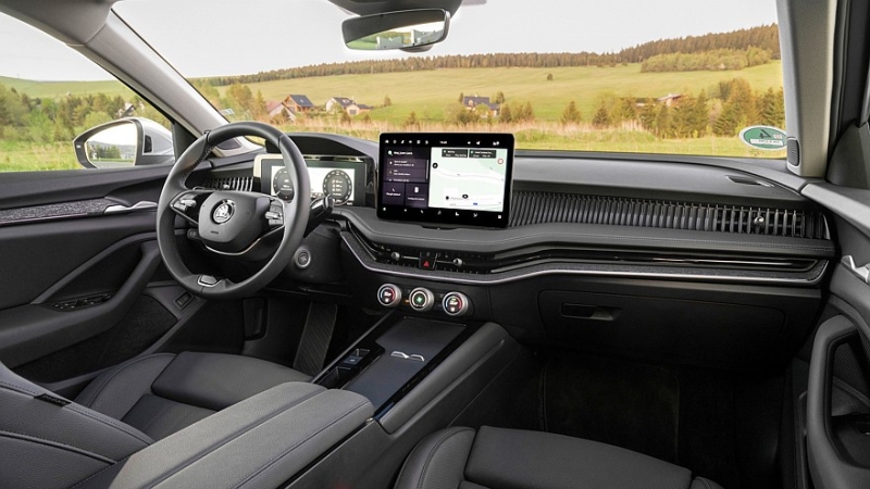 Юбилей с перерывом: флагманской модели Skoda Superb исполнилось 90 лет