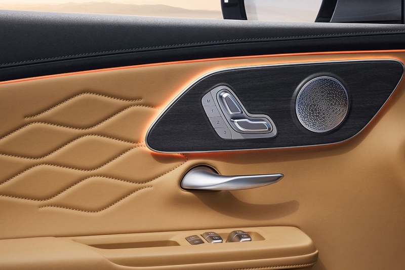 Начались продажи обновлённого Chery Arrizo 8 Pro: версий – больше, цены – ниже