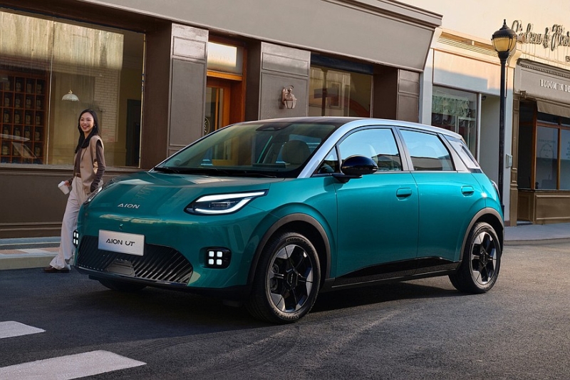 Стильный Aion UT от GAC дебютировал за пределами Китая с другой начинкой
