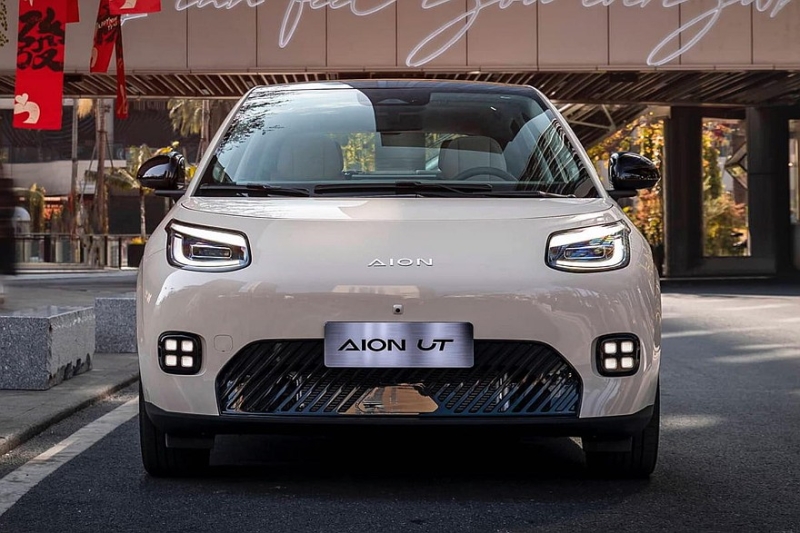 Стильный Aion UT от GAC дебютировал за пределами Китая с другой начинкой