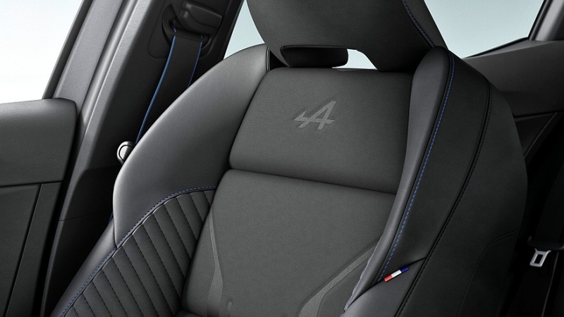 Электрические Renault Scenic и Megane обновлены на фоне слабых продаж