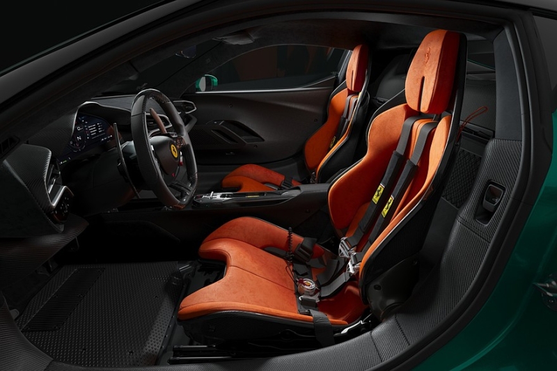 Ferrari 296 Speciale: меньше вес, больше мощности и доработанная аэродинамика