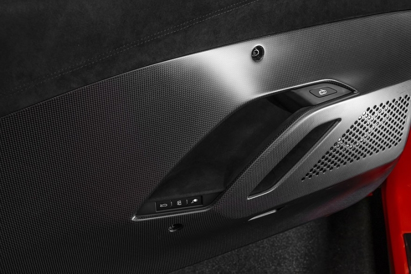 Ferrari 296 Speciale: меньше вес, больше мощности и доработанная аэродинамика