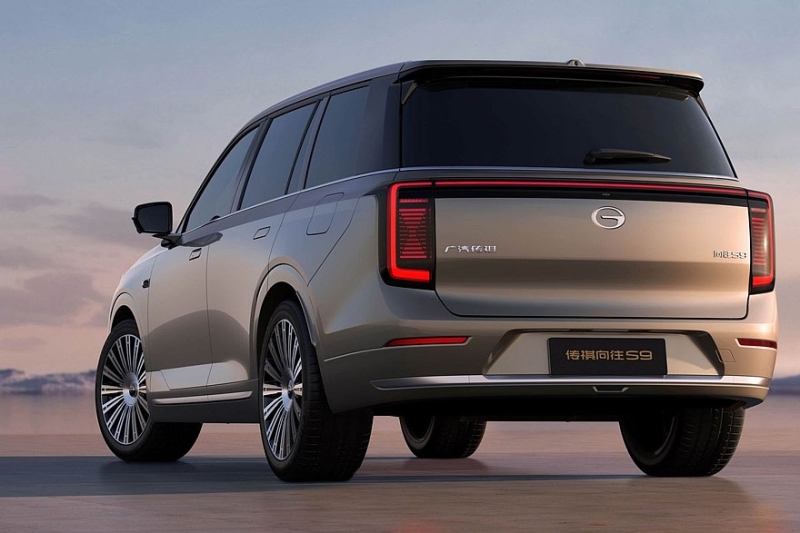 Флагманский кроссовер GAC: рассекречен трёхрядный Trumpchi S9