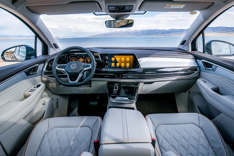 Гигантский кроссовер Volkswagen Talagon перешёл в новое поколение