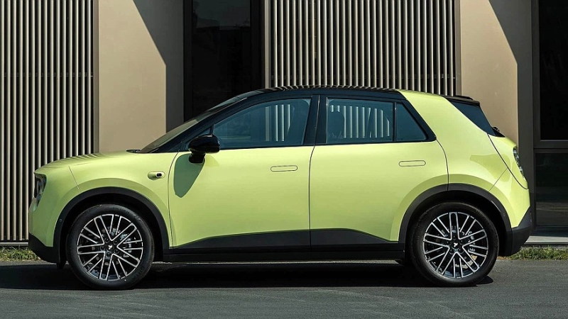 Хэтчбек Firefly выходит на рынок, чтобы отнять покупателей у Mini и smart