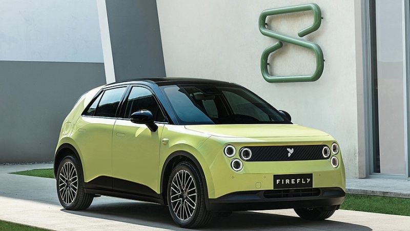 Хэтчбек Firefly выходит на рынок, чтобы отнять покупателей у Mini и smart