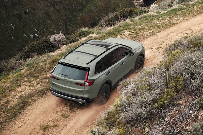 Кроссовер Honda CR-V обрёл «внедорожную» версию TrailSport, есть и другие обновки