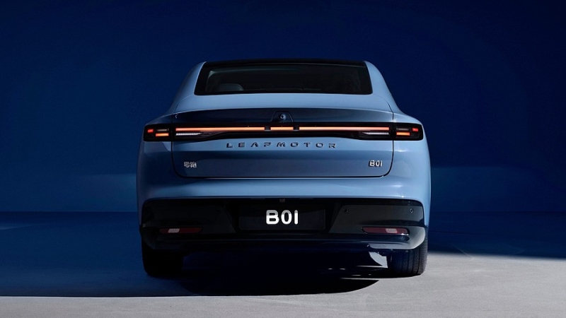 Leapmotor B01: дешёвый, но щедро оснащённый седан на базе кроссовера B10