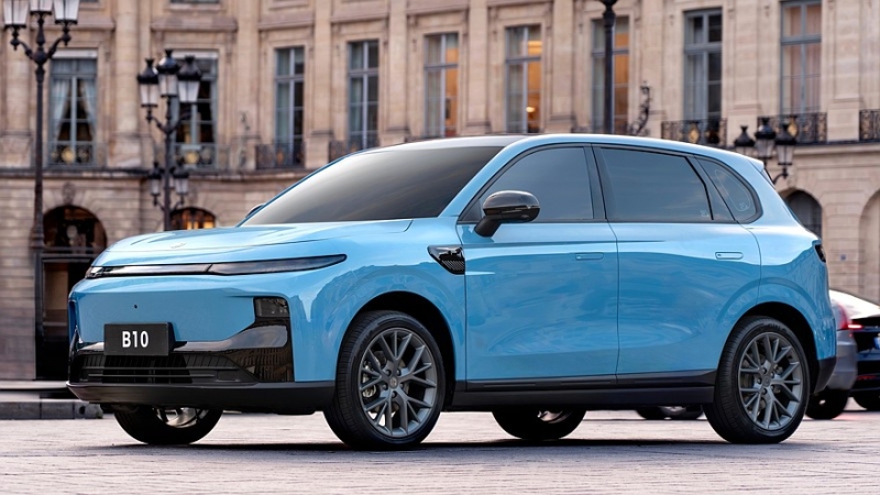 Leapmotor B10 выходит рынок: высокотехнологичный кроссовер по цене Лады
