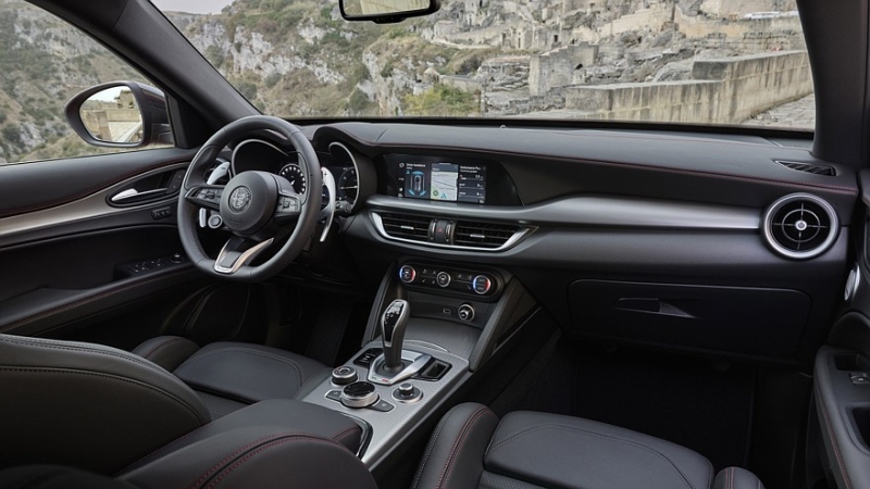 Новый Alfa Romeo Stelvio: первые изображения