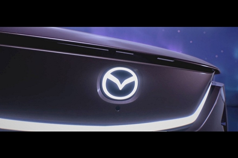 Новый кроссовер Mazda EZ-60, он же глобальный Mazda CX-6e, показался в полный рост