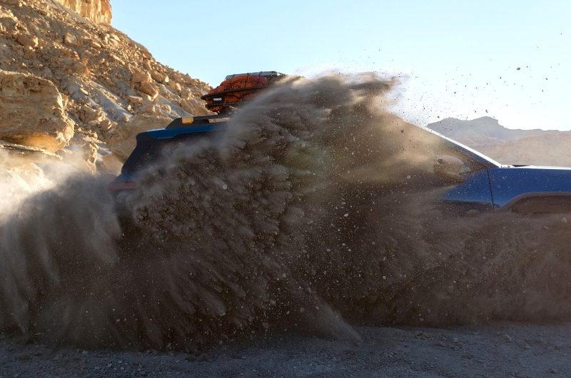 Новый Subaru Outback дебютирует через неделю: суровый характер в угловатом кузове