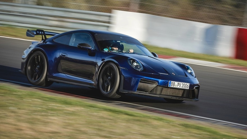 Porsche 911 GT3 стал самым быстрым спорткаром с МКП на Нюрбургринге