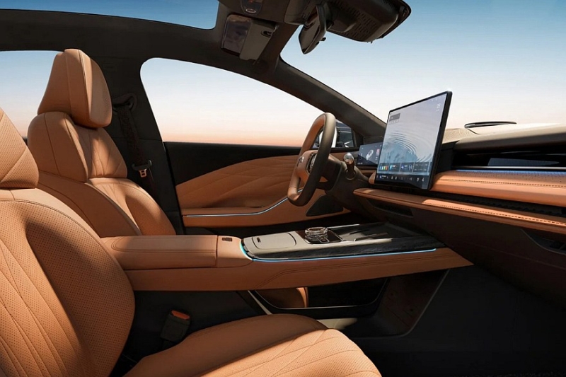 Седан Geely Galaxy Starshine 8 предложен с двумя установками на выбор