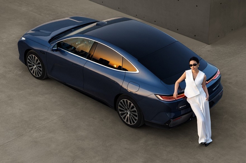 Седан Geely Galaxy Starshine 8 предложен с двумя установками на выбор