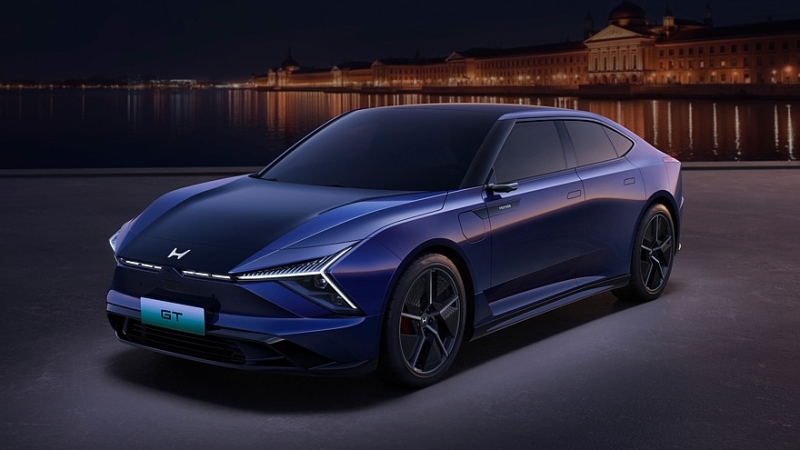 Серийный лифтбек Honda GT дебютировал в двух версиях с разным дизайном