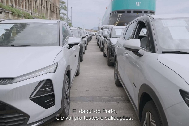 Совсем другой кроссовер Chevrolet Captiva готовится к старту продаж: официальные кадры