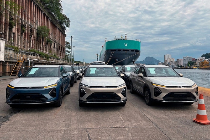 Совсем другой кроссовер Chevrolet Captiva готовится к старту продаж: официальные кадры