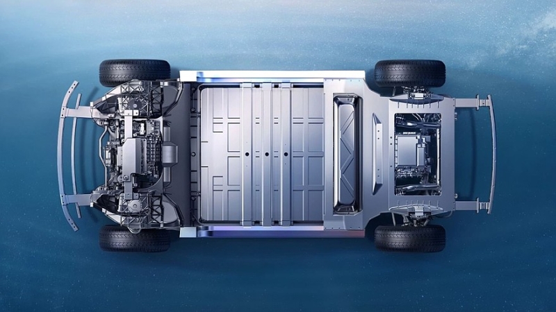 Тонущий Nissan вывел на китайский рынок дешёвый бизнес-седан N7