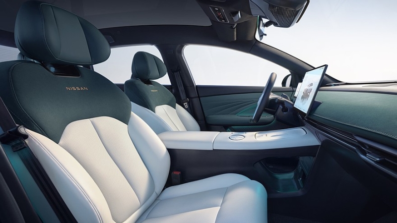 Тонущий Nissan вывел на китайский рынок дешёвый бизнес-седан N7