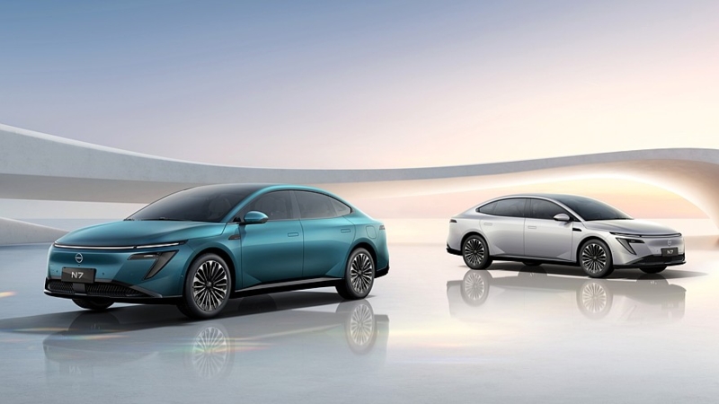 Тонущий Nissan вывел на китайский рынок дешёвый бизнес-седан N7