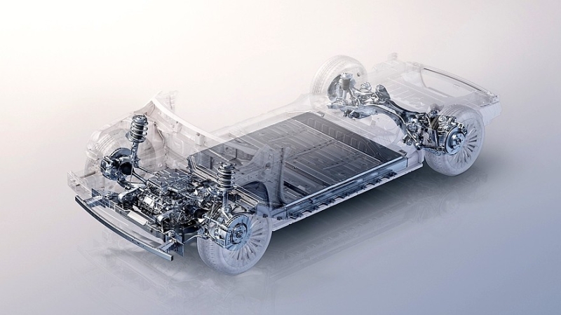 Тонущий Nissan вывел на китайский рынок дешёвый бизнес-седан N7