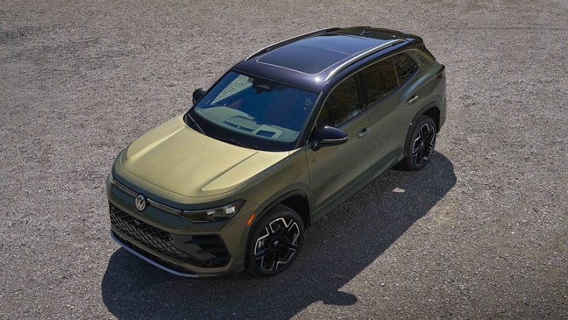 «Заряженный» Volkswagen Tiguan SEL R-Line Turbo: подросшая мощность и оснащение побогаче