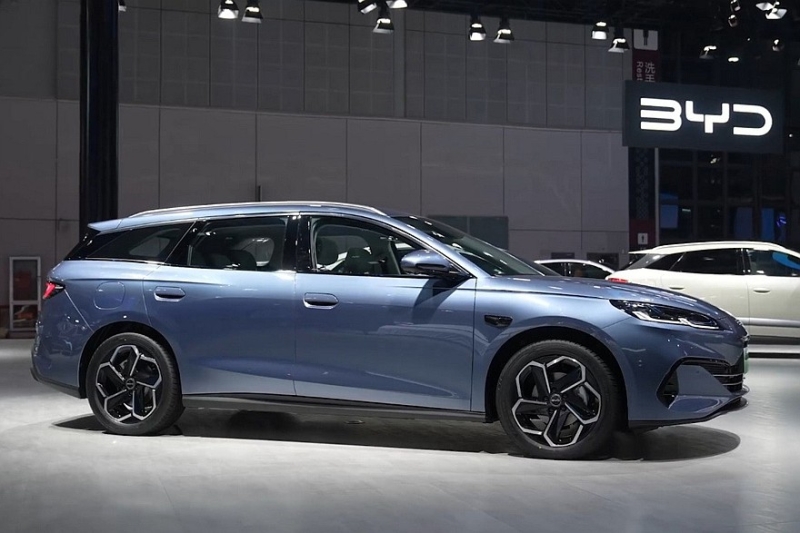 BYD подхватила моду на универсалы: к старту продаж готовится Seal 06 Travel Edition