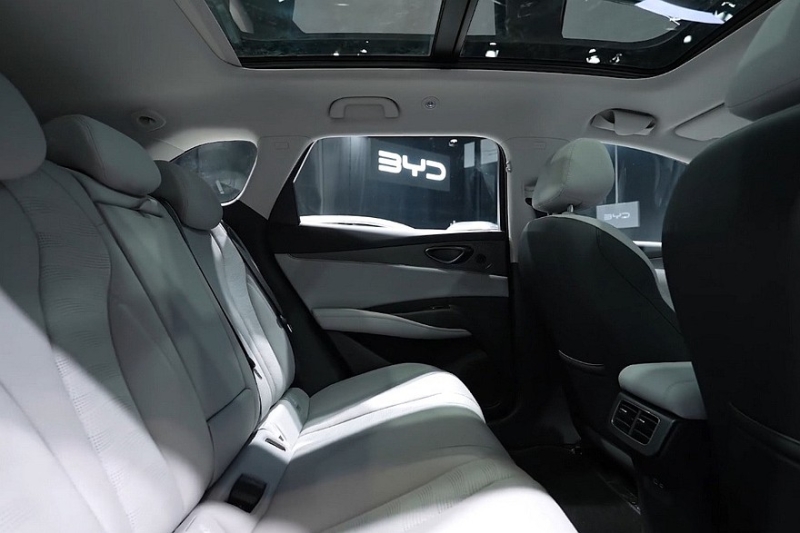 BYD подхватила моду на универсалы: к старту продаж готовится Seal 06 Travel Edition