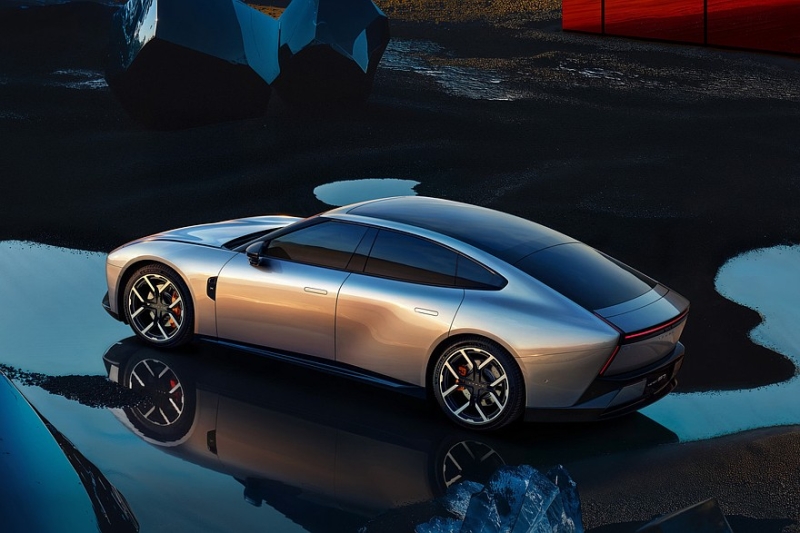 «Это не концепт»: показан эффектный седан Xpeng P7 нового поколения