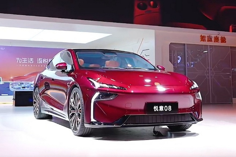 FAW готовится вывести на рынок стильную легковушку Bestune Yueyi 08