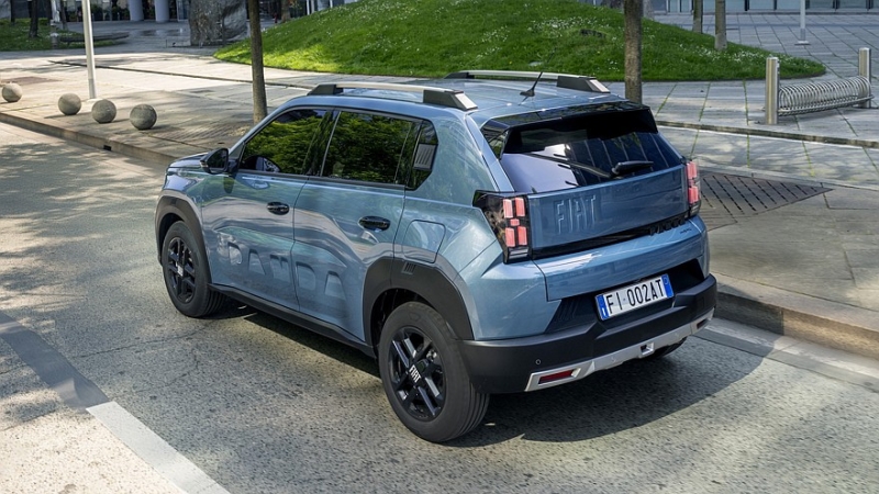 Fiat рассекретил предвестника полноприводного кросс-хэтчбека Grande Panda