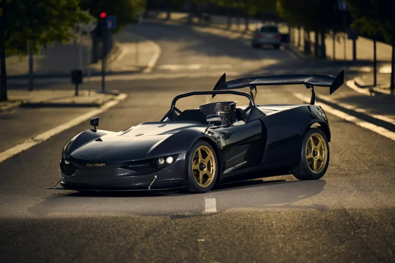 Испанский суперкар Baltasar Revolt R: скорость и стиль, достойные Бэтмена