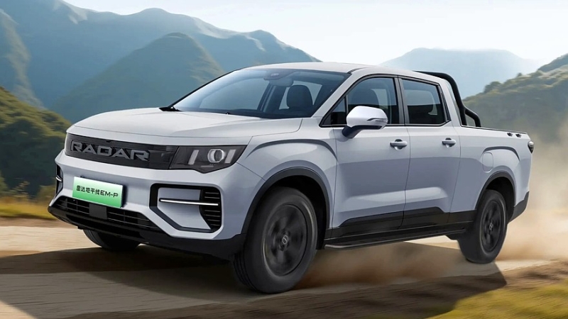 Изначально электрический пикап Radar от Geely стал дальнобойным полноприводным гибридом