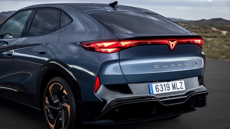 Кроссовер Cupra Tavascan получил ряд обновок через полгода после выхода на рынок