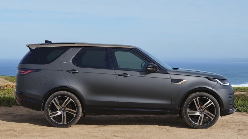 Land Rover Discovery получил пару особенных версий в честь юбилея