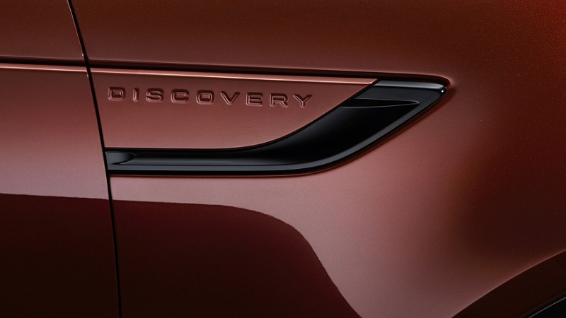 Land Rover Discovery получил пару особенных версий в честь юбилея