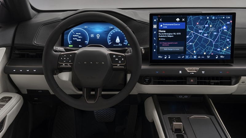 Lexus ES нового поколения дебютировал в Европе: подробности о технике