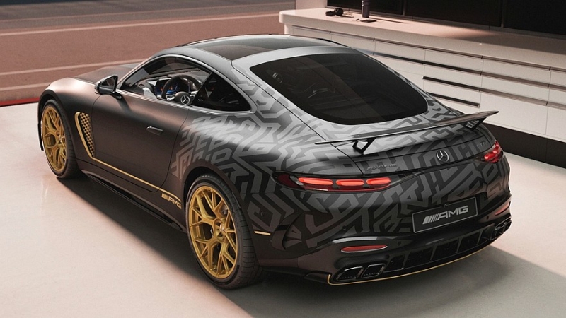 Mercedes-AMG GT 63 APXGP Edition: спецверсия в поддержу нового фильма с Брэдом Питтом