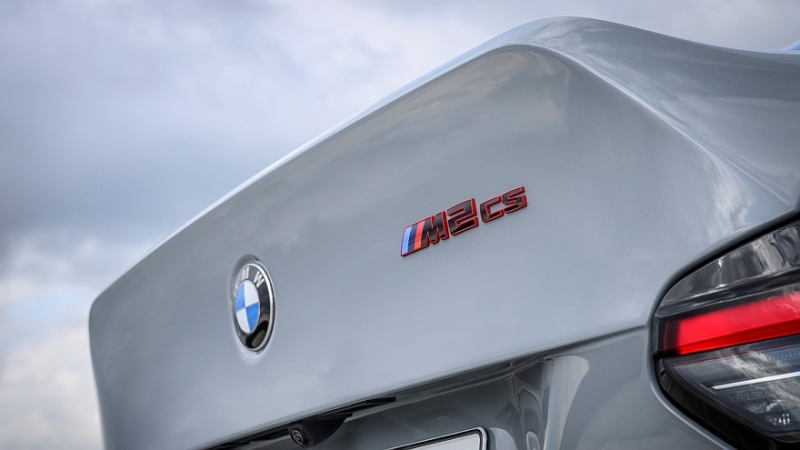 Новый облегчённый BMW M2 CS: 530 «лошадей» на 1700 кг массы и только задний привод