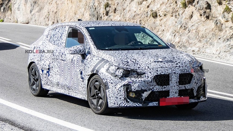 Обновлённый кросс-универсал Dacia Jogger проехался на камеру