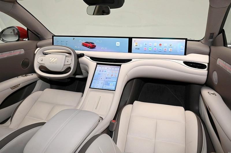 Премиальный лифтбек IM L6 от SAIC обновлён на втором году жизни, цены снижены