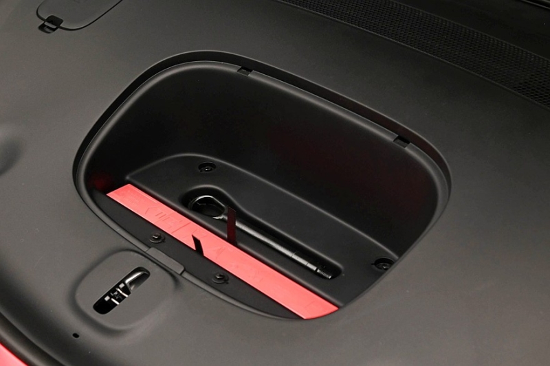 Премиальный лифтбек IM L6 от SAIC обновлён на втором году жизни, цены снижены